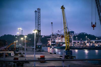 hoists for shipyards and ship repair